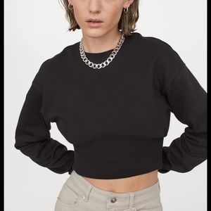 💕H&M cropped black sweatshirt💕